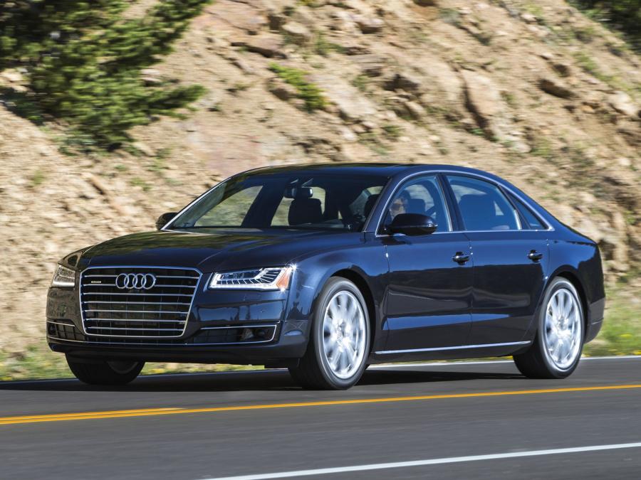  Audi A8 L 4.0T Quattro (D4) 2014 года  (NA) (фото 11 из 12)
